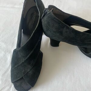 AEROSOLES Women's Elegant Black Heels